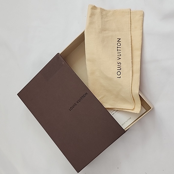 Authentic Louis Vuitton Wallet Dustbag Sleeper and Box - Picture 1 of 13